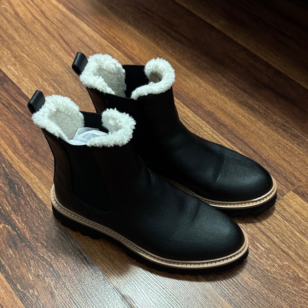 Black Ankle Boots with White Fur Lining